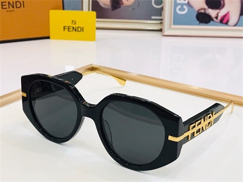 Fendi sunglass-556
